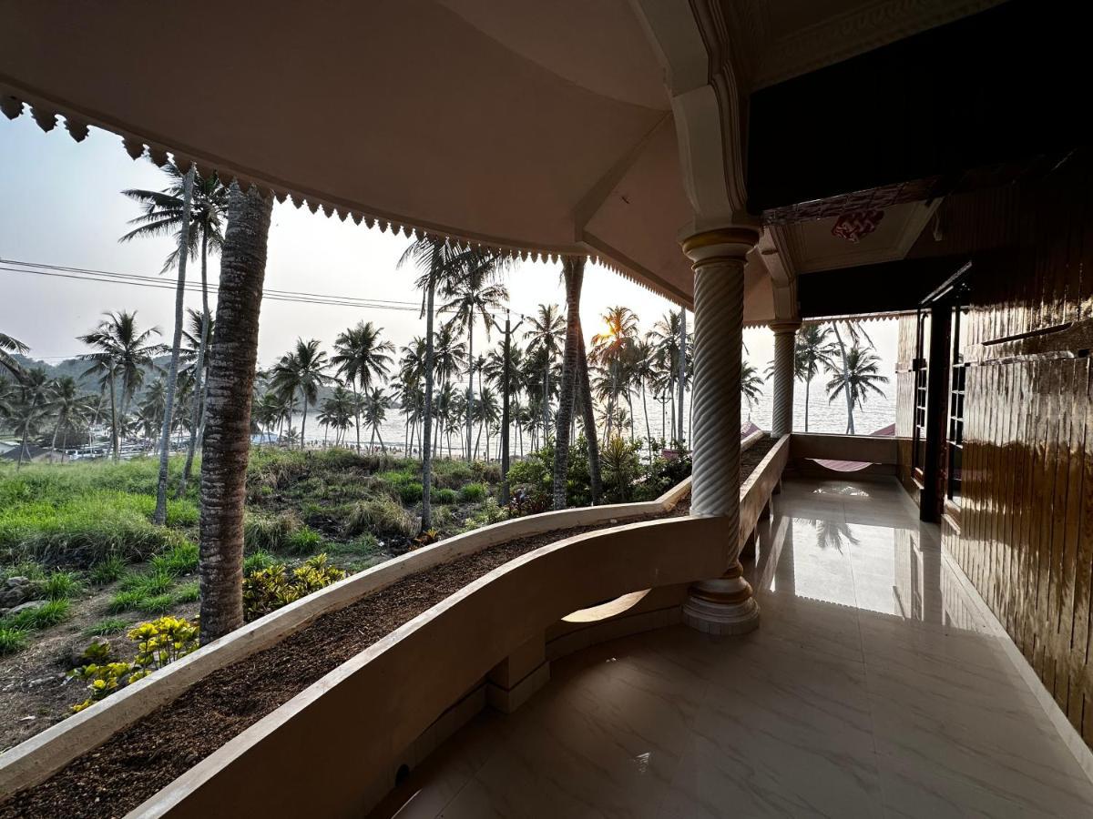 Kovalam Beach House Thiruvananthapuram Buitenkant foto